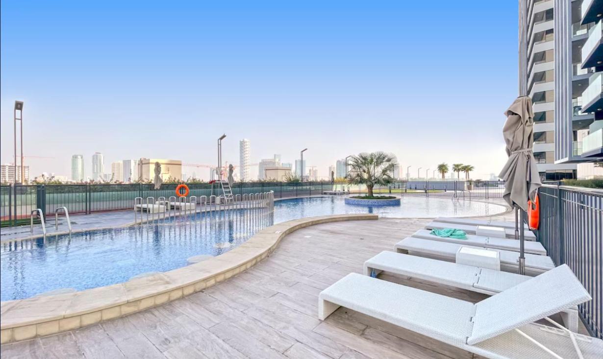 Manzil - Stylish Living In Jvc, Views And Pool Apartment Dubai